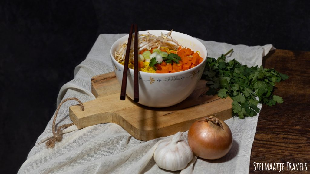 Budget Vegan. Gekruide Noedelsoep.